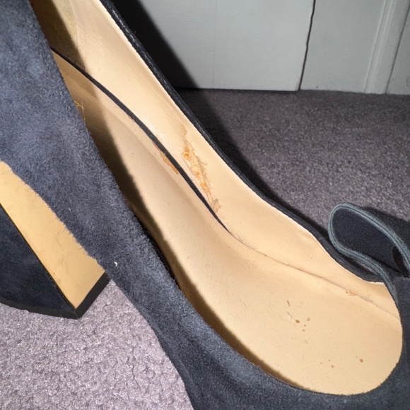 Nine West Women's HADDRIANA Suede Pump - Picture 6 of 6